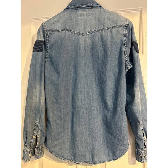 Express Denim Style Patch Shirt with Pearly Snaps - Picture 4 of 5